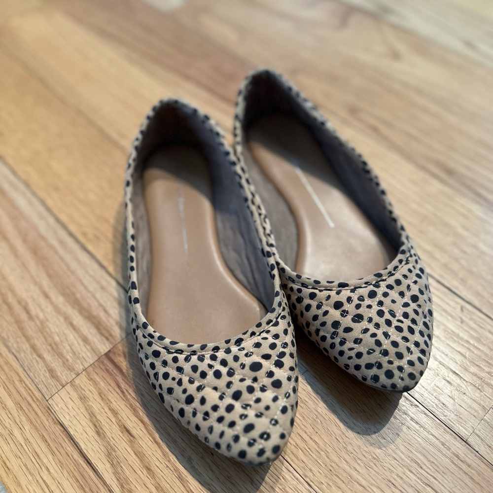 Report Flats. Size 9.